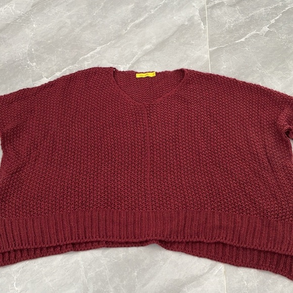 Women's Dee Elle 3/4th Sleeve V-Neck Sweater Large - Picture 3 of 16